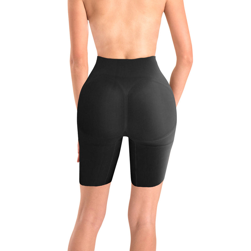 Chamarra rompevientos unisex y short biker Terra con tecnología push up.